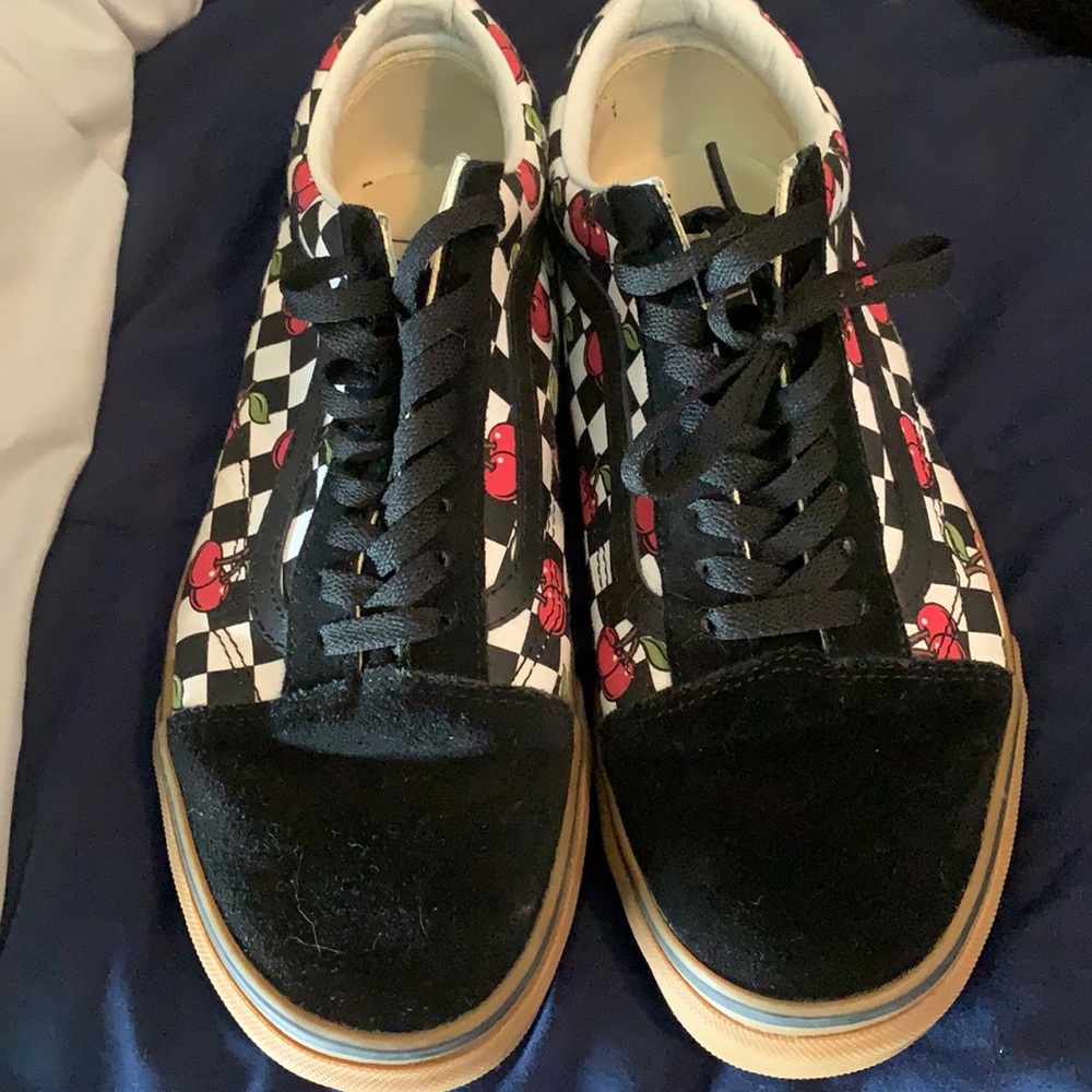 Cherry vans